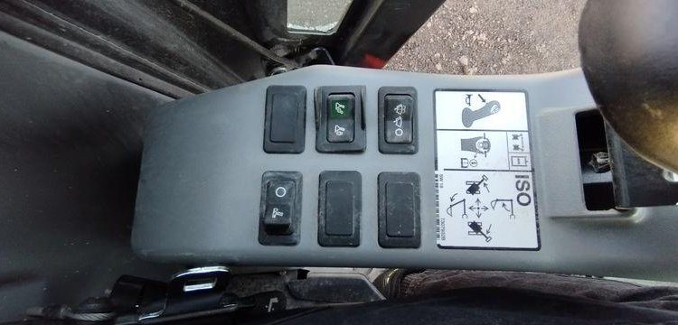 BOBCAT MINI PELLE SUR CHENILLES E27 DIESEL 2T6 – HORAMETRE : 193 HEURES – ANNEE 2023  12297