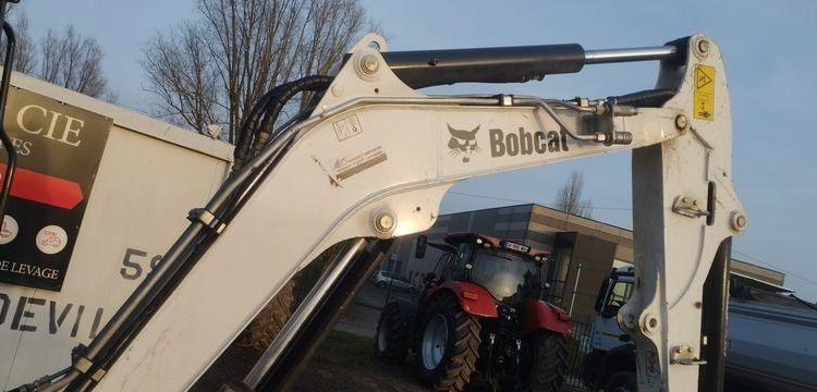 BOBCAT MINI PELLE SUR CHENILLES E27 DIESEL 2T6 – HORAMETRE : 193 HEURES – ANNEE 2023  12297