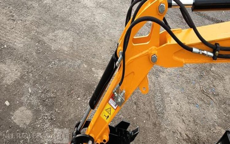 HIGHTOP MICROPELLE HT10 SUR CHENILLES DIESEL 1T – ANNEE 2025 – MATERIEL NEUF  1286HT