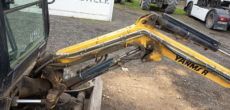 YANMAR MINI PELLE SUR CHENILLES SV18 – DIESEL – 1,9T –  1087 HEURES – ANNEE 2019  12932