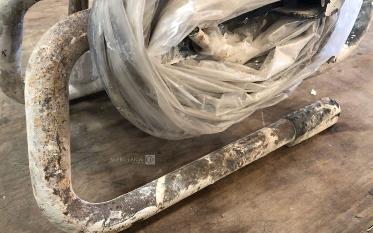 TITAN IMPACT 400  AIR011301