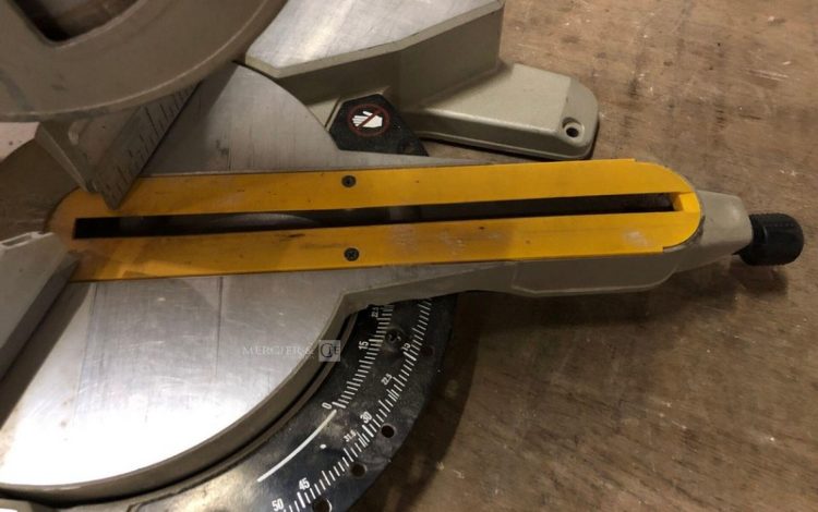 DEWALT DW777-QS  SCI010117