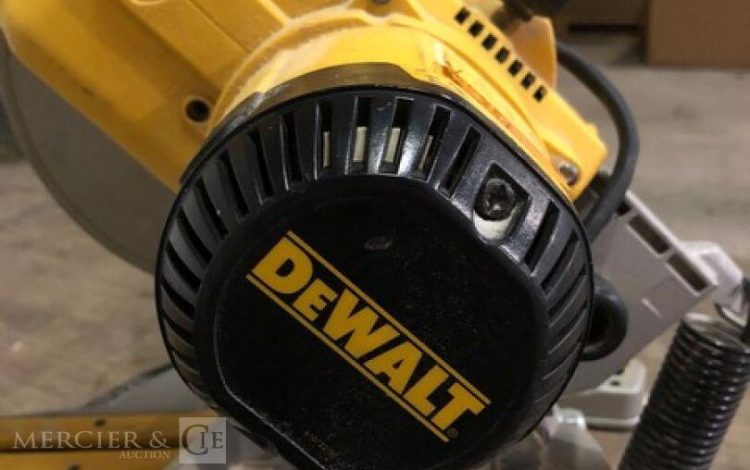 DEWALT DW777-QS  SCI010117