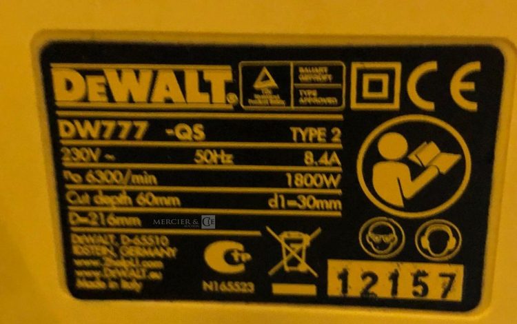 DEWALT DW777-QS  SCI010117