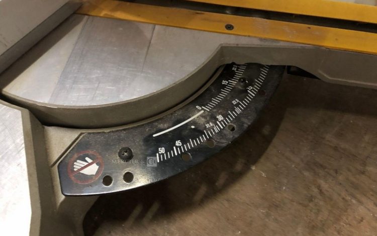 DEWALT DW777-QS  SCI010117