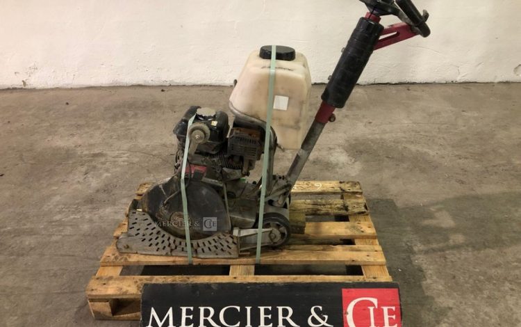 HUSQVARNA FS305  6MAM22026