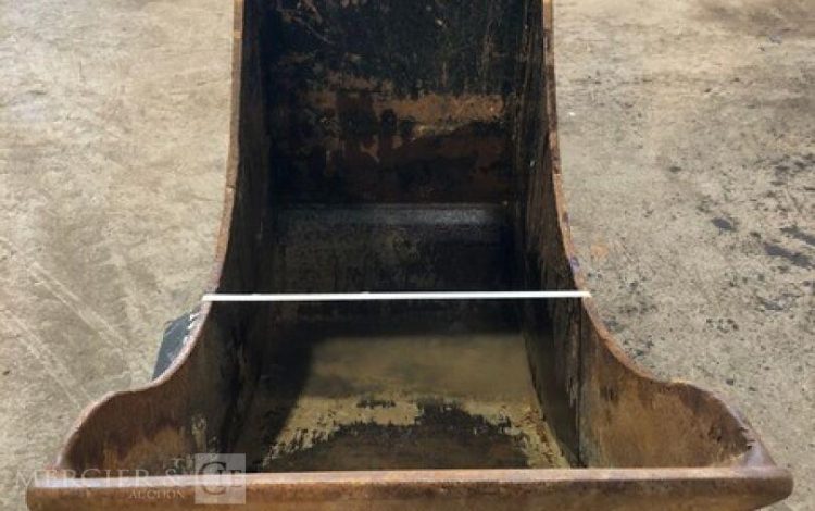 HITACHI ZX135  56MAM22026