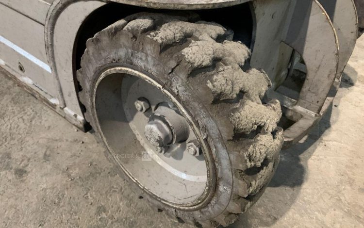 ATN PIAF 1000R  M10EA015