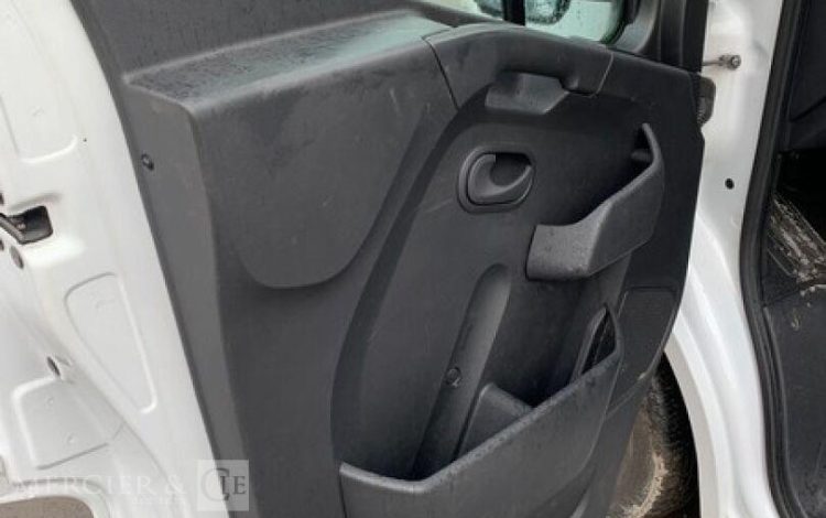 RENAULT RENAULT MASTER / KLUBB KL32  GB-662-PB