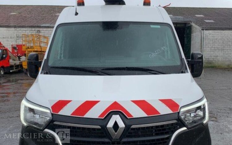 RENAULT RENAULT MASTER / KLUBB KL32  GB-662-PB