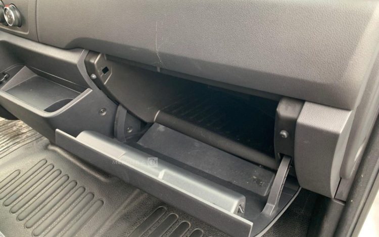 RENAULT RENAULT MASTER / KLUBB KL32  GB-662-PB