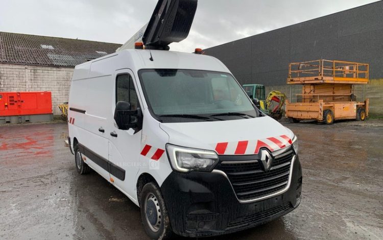 RENAULT RENAULT MASTER / KLUBB KL32  GB-662-PB