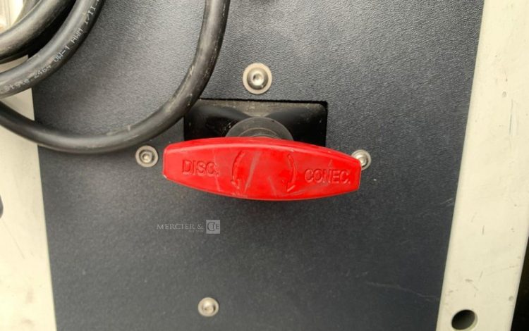 RENAULT RENAULT MASTER / KLUBB KL32  GB-662-PB