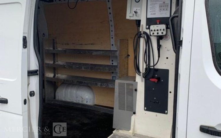 RENAULT RENAULT MASTER / KLUBB KL32  GB-662-PB