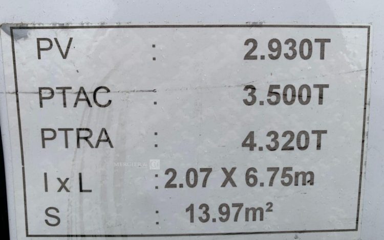 RENAULT RENAULT MASTER / KLUBB KL32  GB-662-PB