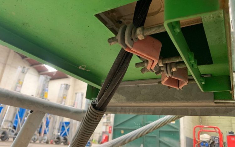 WATTHER E06 70 09  16MAM62023