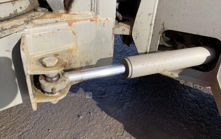 AUSA D 400 AHD  H840A001