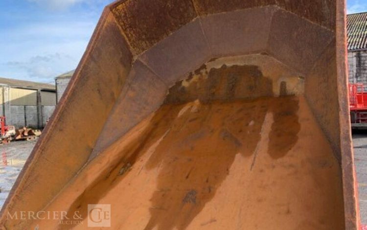 AUSA D 400 AHD  H840A001