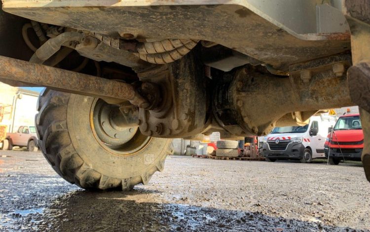 AUSA D 400 AHD  H840A001