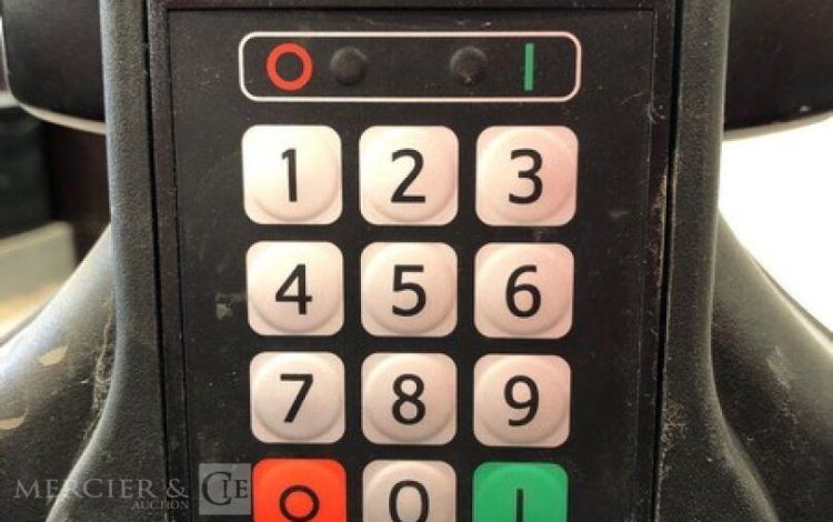 TOYOTA LPE220  YD20946