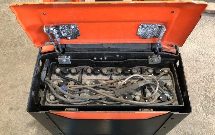 TOYOTA LPE220  YD20946