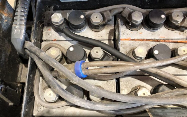 TOYOTA LPE220  YD20946