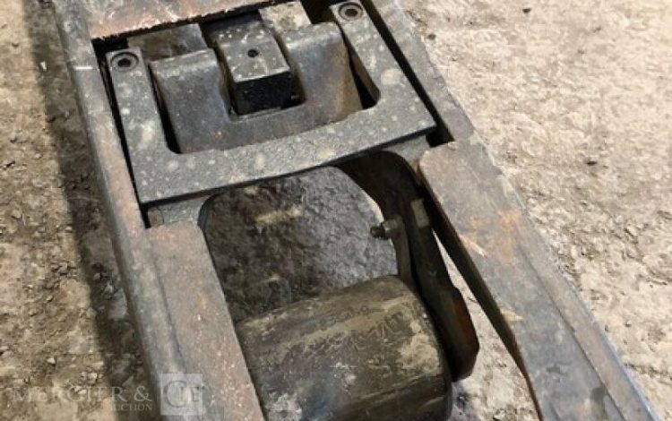 TOYOTA LPE220  YD20946