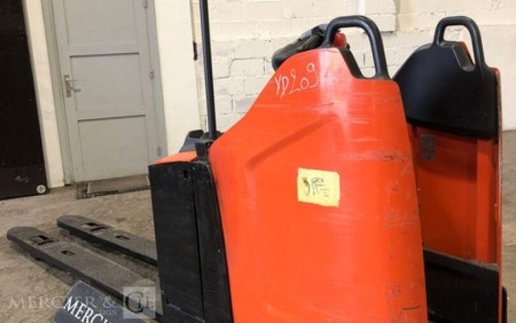 TOYOTA LPE220  YD20946