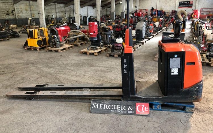 TOYOTA OSE250  YD43914