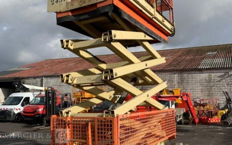 JLG M3369  CB12A2451