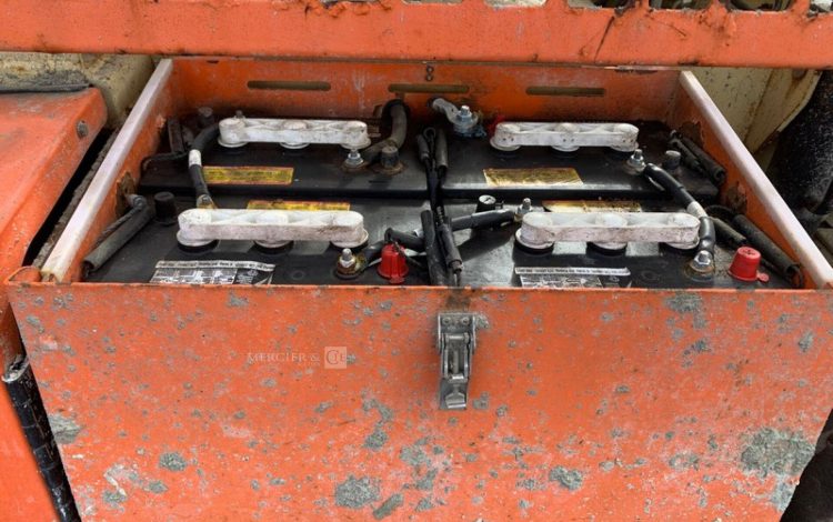 JLG M3369  CB12A2451