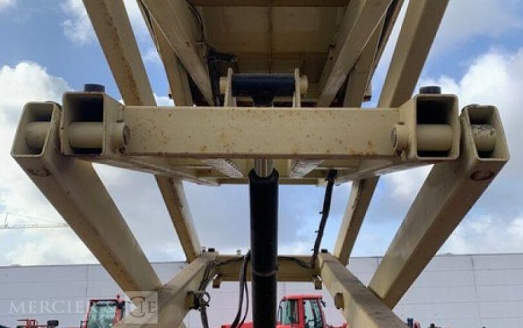 JLG M3369  CB12A2451