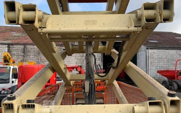 JLG M3369  CB12A2451