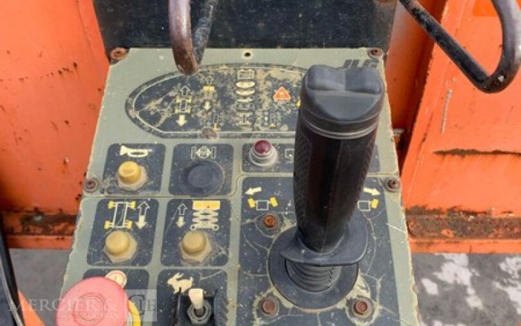 JLG M3369  CB12A2451