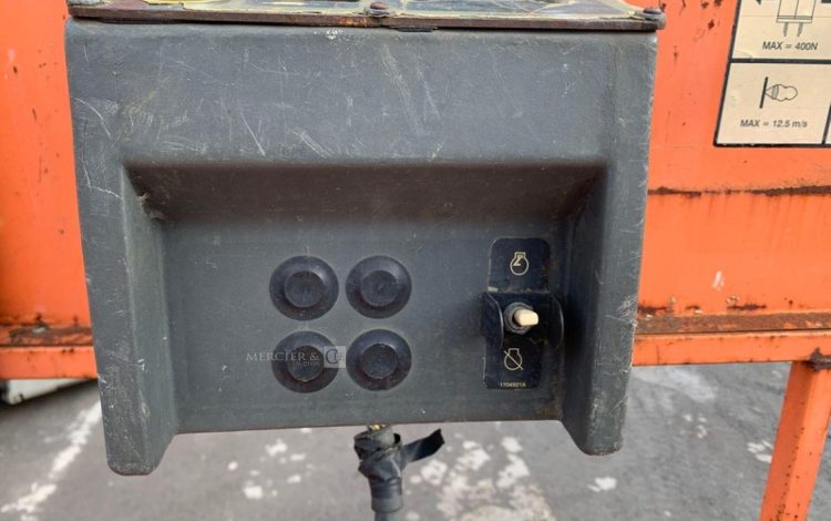 JLG M3369  CB12A2451