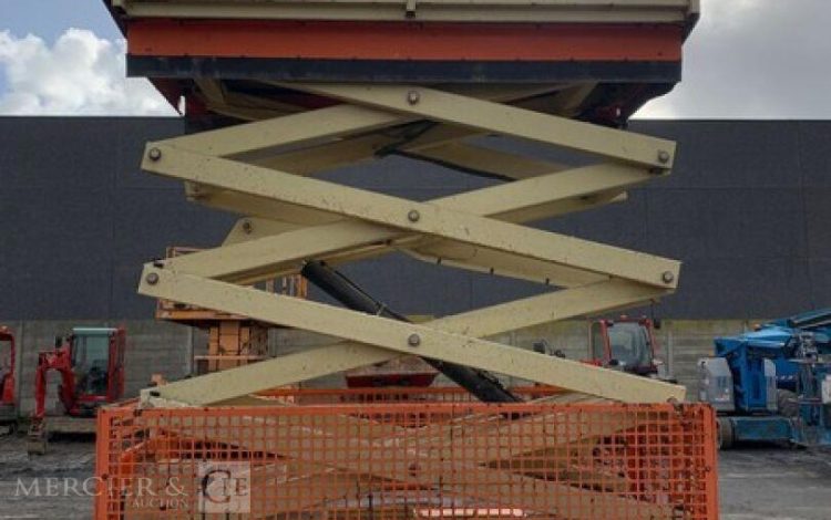 JLG M3369  CB12A2451