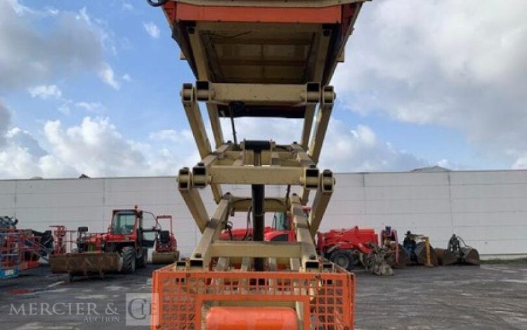 JLG M3369  CB12A2451