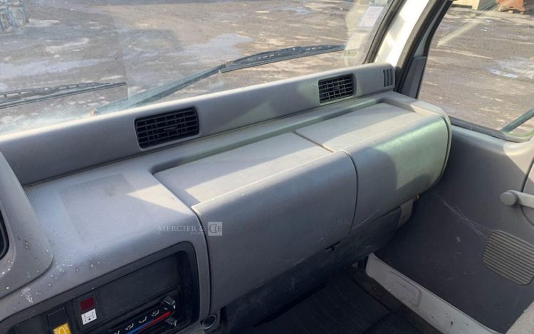 NISSAN NISSAN CABSTAR / MULTITEL 145ALU  VL15B2412