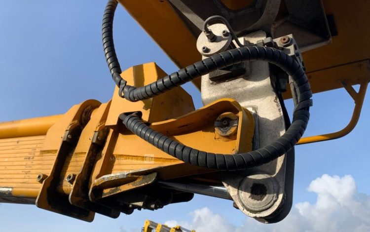 NISSAN NISSAN CABSTAR / MULTITEL 145ALU  VL15B2412