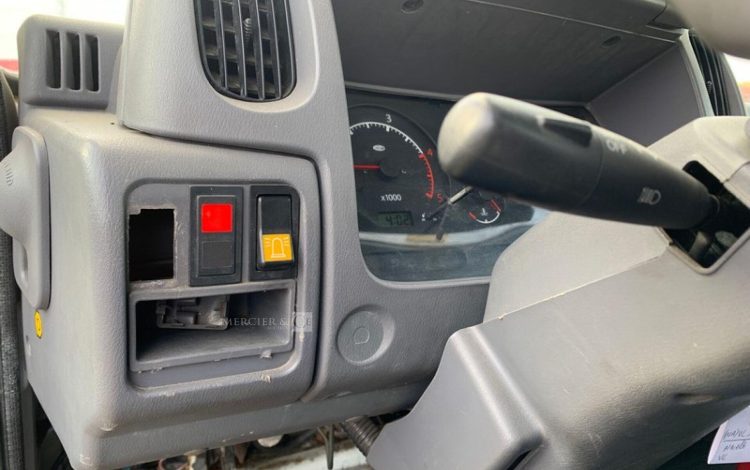 NISSAN NISSAN CABSTAR / MULTITEL 160ALU DS  VL16A2750