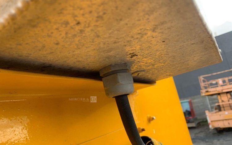 NISSAN NISSAN CABSTAR / MULTITEL 160ALU DS  VL16A2750