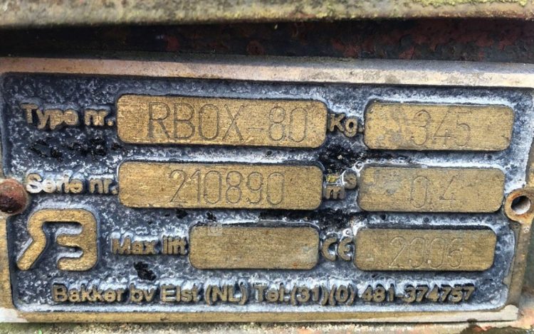 BAKKER RBOX 80  TT05