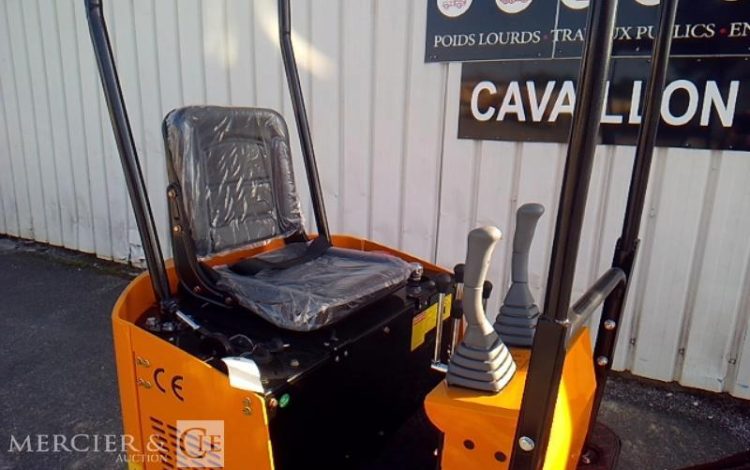 HIGHTOP MICROPELLE HT10 SUR CHENILLES DIESEL 1T – ANNEE 2025 – MATERIEL NEUF  48297