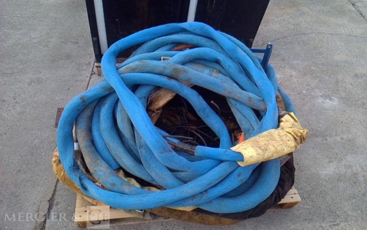 GRACO MACHINE A PULVERISER MOUSSE POLYURETHANE REACTOR  E-30 BLEU A1412