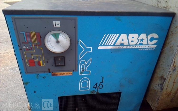 GRACO MACHINE A PULVERISER MOUSSE POLYURETHANE REACTOR  E-30 BLEU A1412