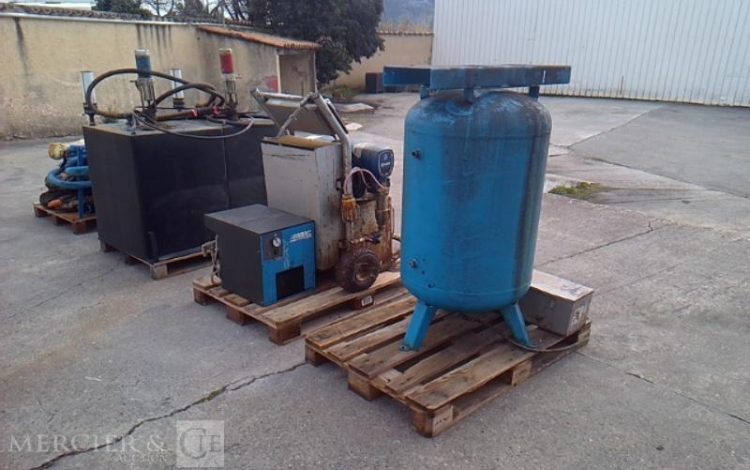 GRACO MACHINE A PULVERISER MOUSSE POLYURETHANE REACTOR  E-30 BLEU A1412