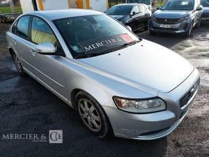 VOLVO S40 1,6 D 110 FEELING – DIESEL – 232872 KMS – ANNEE 2009 GRIS AD-064-DE