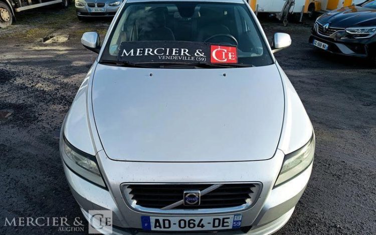 VOLVO S40 1,6 D 110 FEELING – DIESEL – 232872 KMS – ANNEE 2009 GRIS AD-064-DE