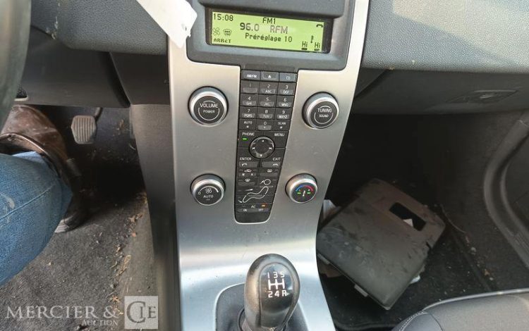 VOLVO S40 1,6 D 110 FEELING – DIESEL – 232872 KMS – ANNEE 2009 GRIS AD-064-DE