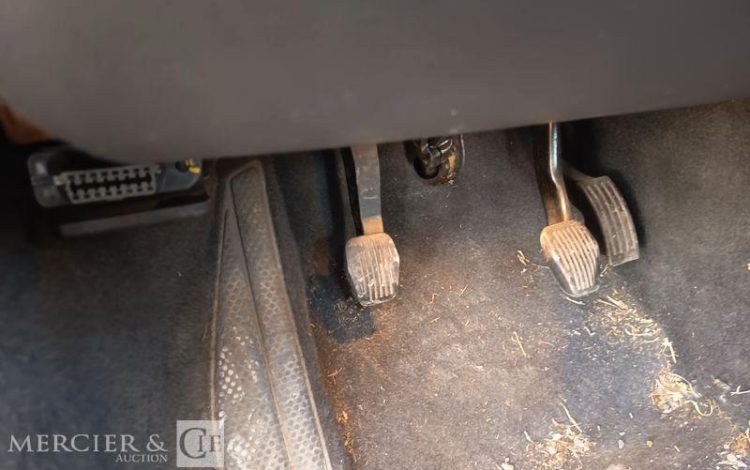 VOLVO S40 1,6 D 110 FEELING – DIESEL – 232872 KMS – ANNEE 2009 GRIS AD-064-DE